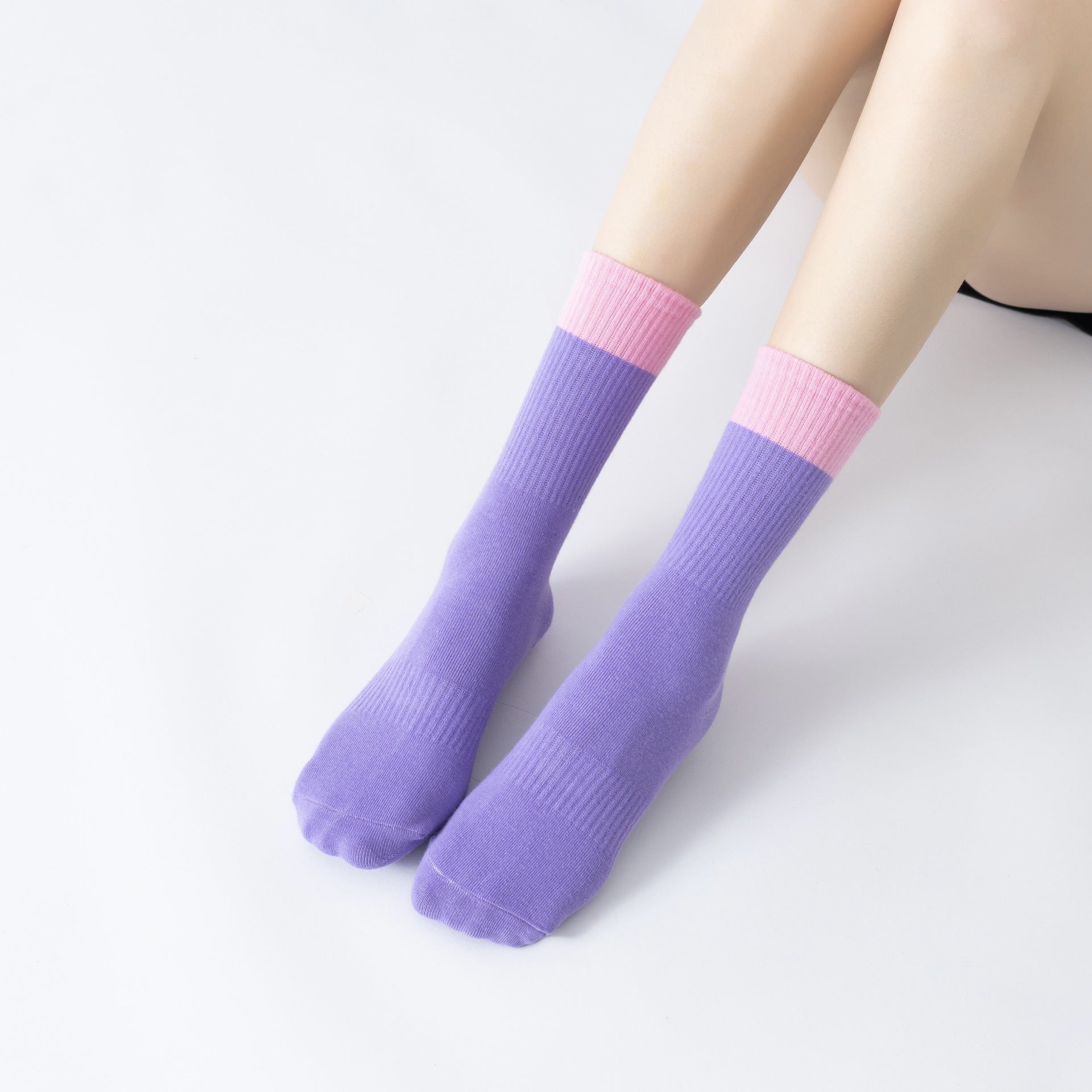 New autumn and winter two-color stitching yoga socks light-colored Pilates socks fitness non-slip breathable perspiration all-match four seasons